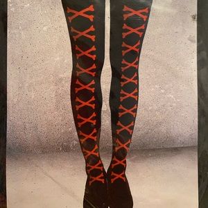 - CrossBone Thigh Highs☠️☠️☠️☠️